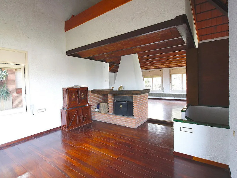 Villa for renovation in the Valdoreis area of Sant Cugat. Photo:  9