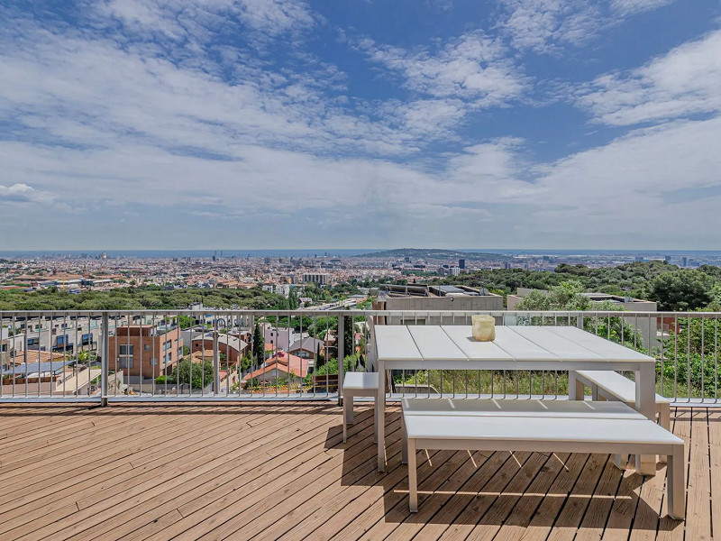 House in the prestigious area of Sarria with panoramic views. Photo:  2