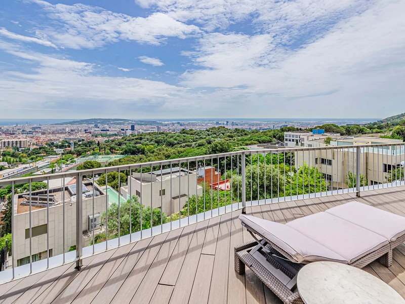 House in the prestigious area of Sarria with panoramic views. Photo:  4