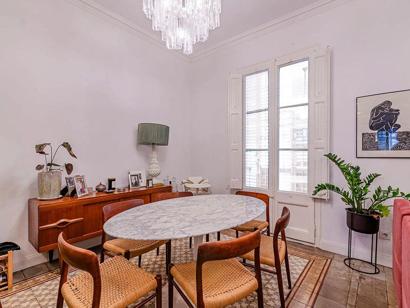 Charming apartment with excellent location in the Eixample area. Photo:  1