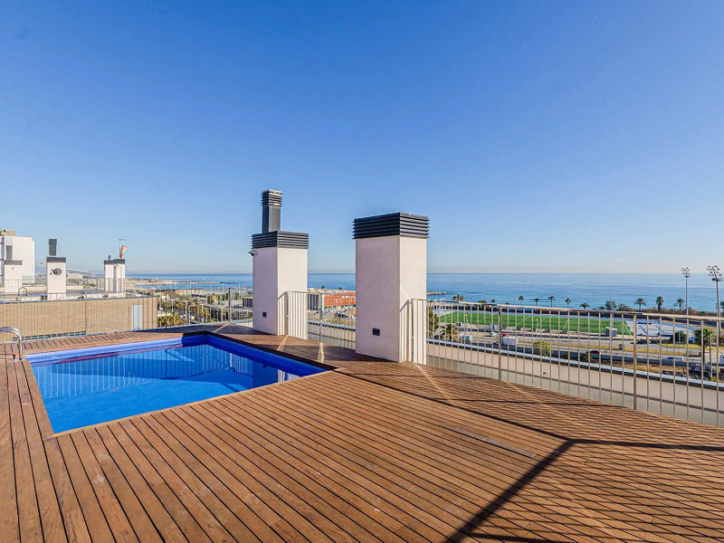 Comfortable apartment on the first line of the sea in Poblenou