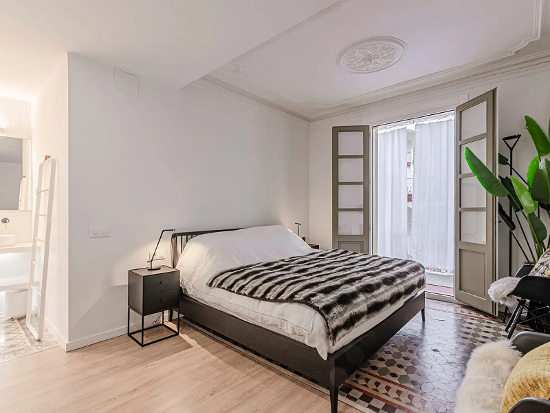 Apartment with original details in the Old Town of Barcelona. Photo:  11