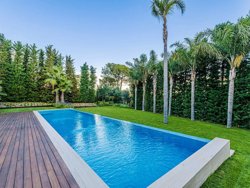 Newly built luxury villas in the most exclusive location of Barcelona in the Pedralbes area. Photo:  32