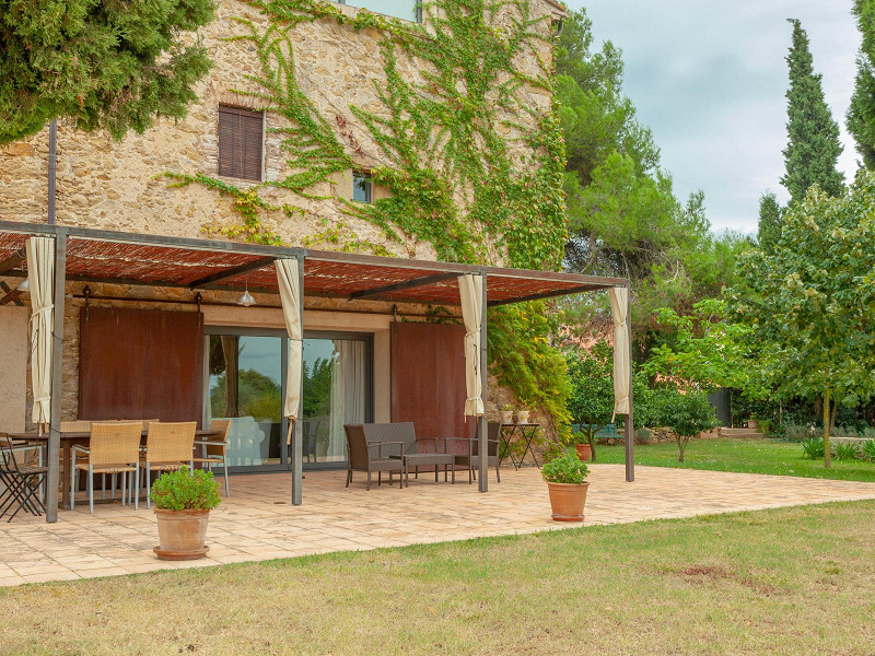 17th century mansion for holidays in Corsa on the Costa Brava. Photo:  3